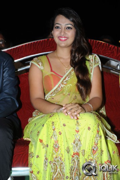 Ester-Noronha-at-Bheemavaram-Bullodu-Audio-Release